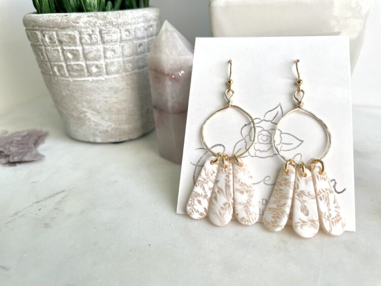 Summer White Floral Hoop Earrings