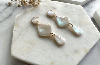 Mother of pearl drop earring